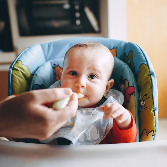 What Does A Baby Bib Catch? – 7 Brilliant Uses