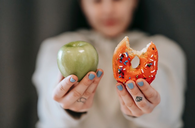 Can I Eat Hot Cheetos While Pregnant? 3 Effective Ways To Beat Your Cravings 3 pexels andres ayrton 6551415