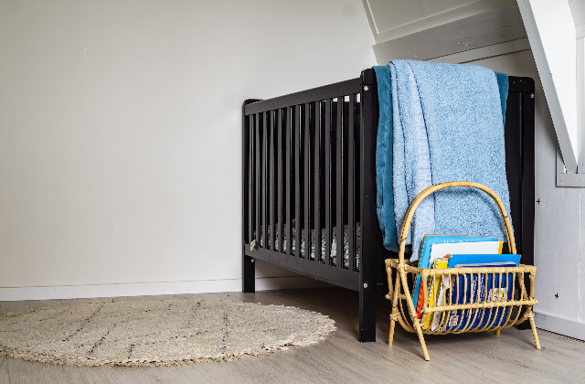 How Many Crib Sheets Do I Need - 5 Important Factors To Consider 1 sven brandsma yqVOGaijkdU unsplash