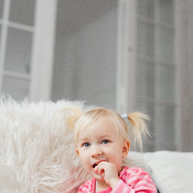Toddler Sticking His Fingers Down His Throat – 5 Important Insights for Concerned Parents