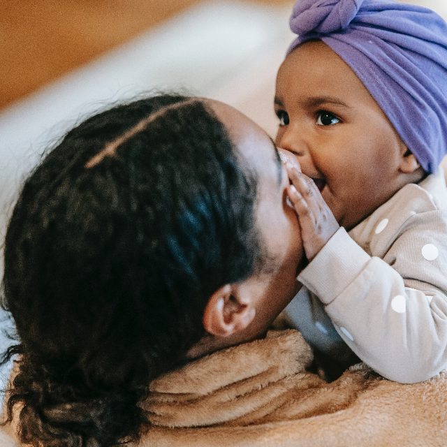 Why Does My Baby Bite Me And No One Else? – 5 Things You Should Understand