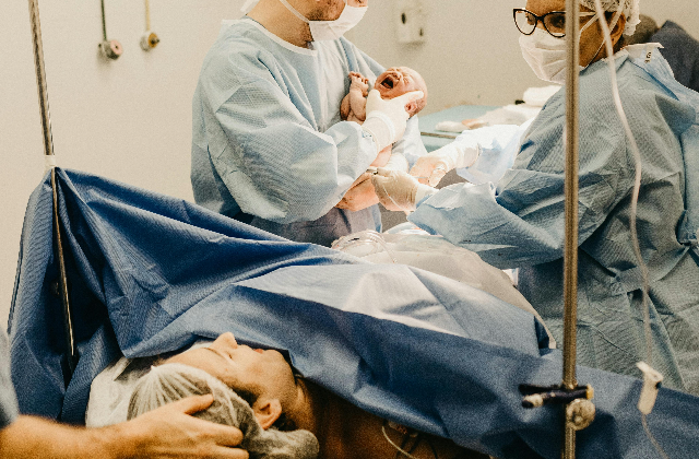 10 Proven Labor and Delivery Tips for a Calm, Empowered Birth 1 labor and delivery tips