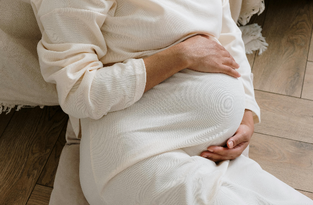 5 Common First Trimester Symptoms and Positive Ways to Cope 1 first trimester symptoms