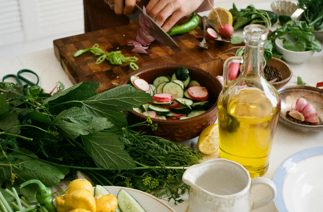 10 Easy Meal Prep Hacks for Exhausted Moms 2 image 640x420 16