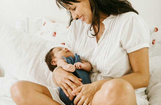 Why Modern Motherhood Feels So Overwhelming (3 Simple Ways That Help) 1 why modern motherhood feels so overwhelming