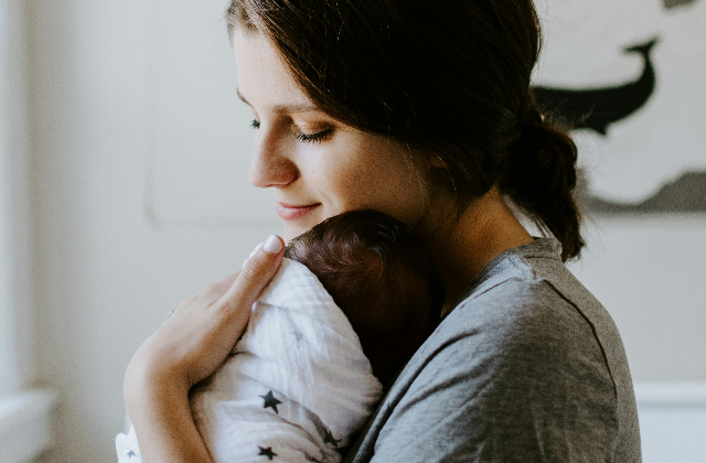 4 Honest Postpartum Realities That Deserve Way More Attention 2 image 640x420 2026 02 28T122307.427