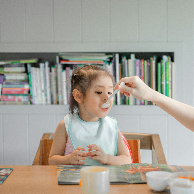 4 Shocking Foods Toddlers Refuse One Day and Beg for the Next