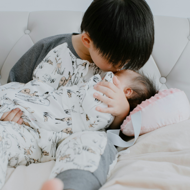 New Sibling? 4 Smart Ways to Prepare Your Child Without the Drama